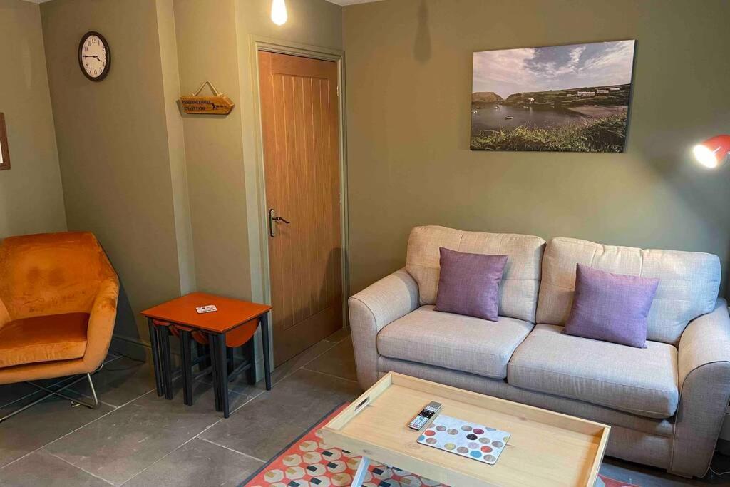 Cottage With Hot Tub In Pembrokeshire Haverfordwest Exteriér fotografie
